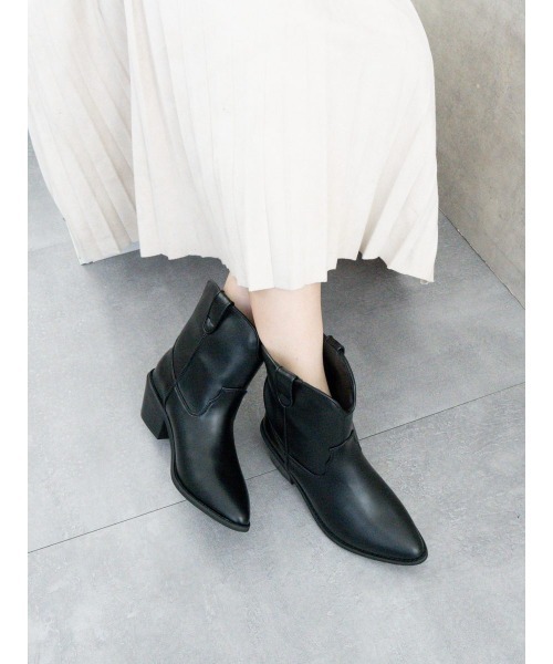 Fabby fabby(ファビィーファビィー)の「ポインテッドウエスタンショートブーツ(スニーカー・レディース・ブラウン/シルバー/ブラック・LARGE/MEDIUM/SMALL)」の18枚目の写真