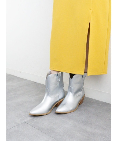 Fabby fabby(ファビィーファビィー)の「ポインテッドウエスタンショートブーツ(スニーカー・レディース・ブラウン/シルバー/ブラック・LARGE/MEDIUM/SMALL)」の7枚目の写真