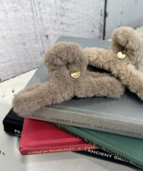 セール】【新色追加】ファーヘアクリップ（イヤリング）｜Chico（チコ