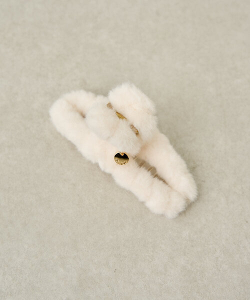 Chico（チコ）の「【新色追加】ファーヘアクリップ（イヤリング・レディース・ブラウン/ブラック/アイボリー/グレイッシュベージュ・FREE）」の13枚目の写真