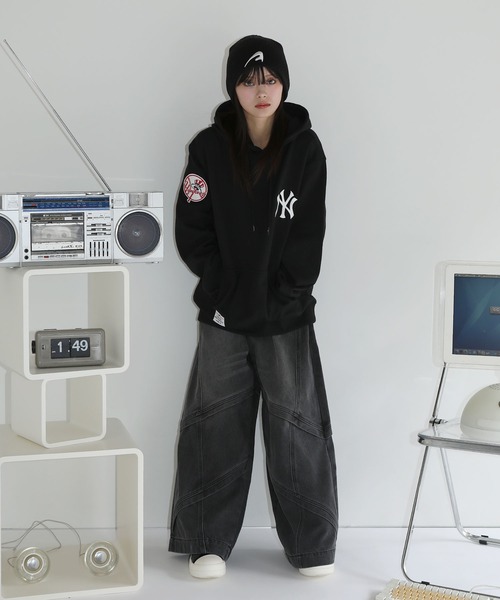 MSG(エムエスジー)の「NEWERA 【日本未発売・WEB限定】 MLBニューヨークヤンキース スリーブパッチプルパーカー(パーカー・メンズ・ブラック・L/M/XL/S)」の8枚目の写真