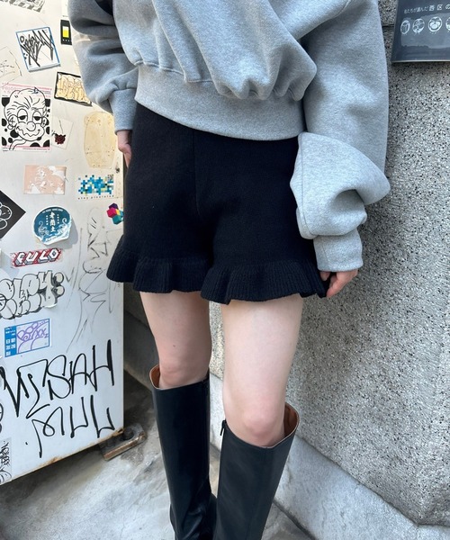 Narcissus(ナルシス)の「【Narcissus】ニットフリルショートパンツ(その他パンツ・レディース・ブラック・FREE)」の1枚目の写真