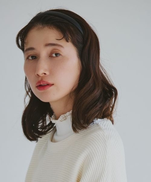 studio CLIP（スタディオクリップ）の「【3シーズンシリーズ】アソートレイヤードネックプルオーバー（Tシャツ/カットソー・レディース・ライトベージュ/オフホワイト/ブラック/ライトブルー/ベージュ/ライトグレー/ホワイト/スモーク・MEDIUM/XXX-LARGE/X-LARGE/LARGE/XX-LARGE）」の2枚目の写真