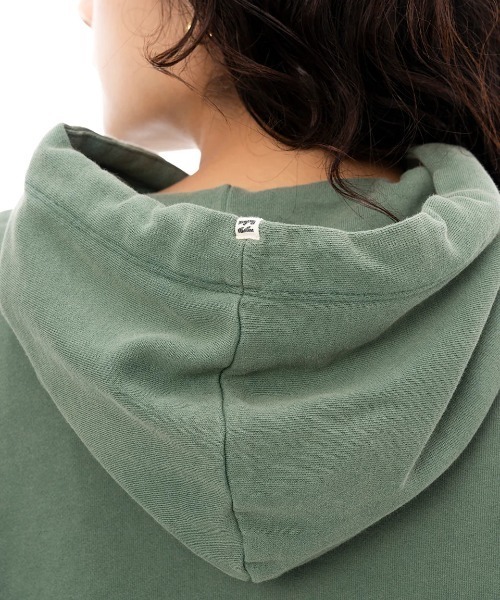 BILLABONG(ビラボン)の「BILLABONG レディース ARCH LOGO SWEAT PARK パーカー/ビラボンショート丈プルオーバーパーカー・フーディー(パーカー・レディース・アイボリー/オフホワイト/パープル系その他/グリーン系その他・LARGE/MEDIUM)」の17枚目の写真