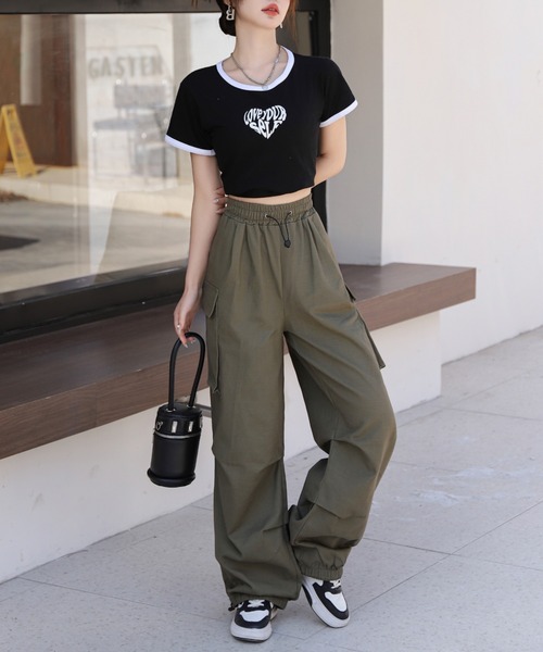 CLEA(クレア)の「ルーズカーゴパンツ(カーゴパンツ・レディース・カーキ/グレー・S/M/L)」の7枚目の写真