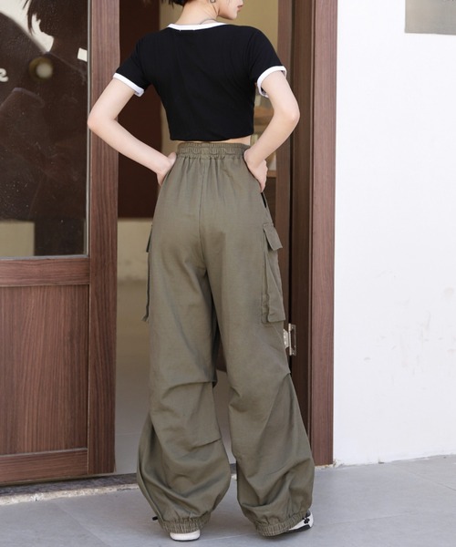 CLEA(クレア)の「ルーズカーゴパンツ(カーゴパンツ・レディース・カーキ/グレー・S/M/L)」の10枚目の写真