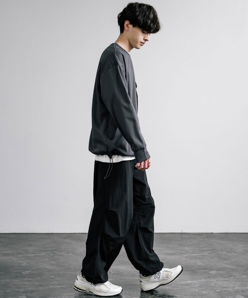 Rocky Monroe（ロッキーモンロー）の「裏起毛カットカルゼ ドローコードロンT/長袖Tシャツ（Tシャツ/カットソー・メンズ・ブラック/ダークグレー/グレイッシュベージュ・L/LL/M）」の13枚目の写真