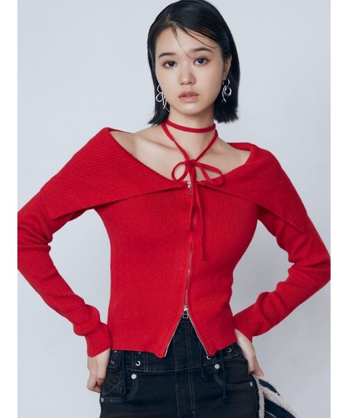 EMODA（エモダ）の「カラーオフショルダーストラップニット（ニット/セーター・レディース・レッド/グレー/アイボリー/ブラック・FREE）」の12枚目の写真