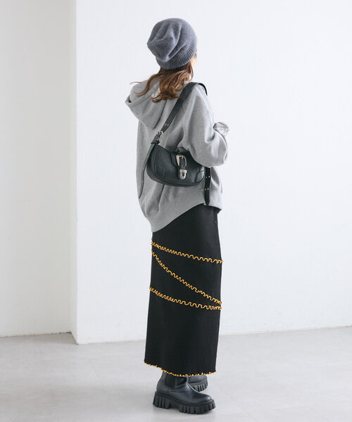 w closet（ダブルクローゼット）の「配色メロウニットスカート（スカート・レディース・ブラック/グレー/ネイビー・FREE）」の11枚目の写真