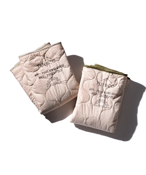 PUEBCO（プエブコ）の「VINTAGE PARACHUTE LINE QUILTED BLANKET（ブランケット・メンズ・ホワイト×グリーン/ホワイト×ホワイト・ONE SIZE）」の3枚目の写真