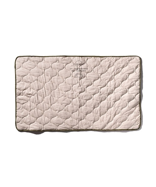 PUEBCO（プエブコ）の「VINTAGE PARACHUTE LINE QUILTED BLANKET（ブランケット・メンズ・ホワイト×グリーン/ホワイト×ホワイト・ONE SIZE）」の5枚目の写真