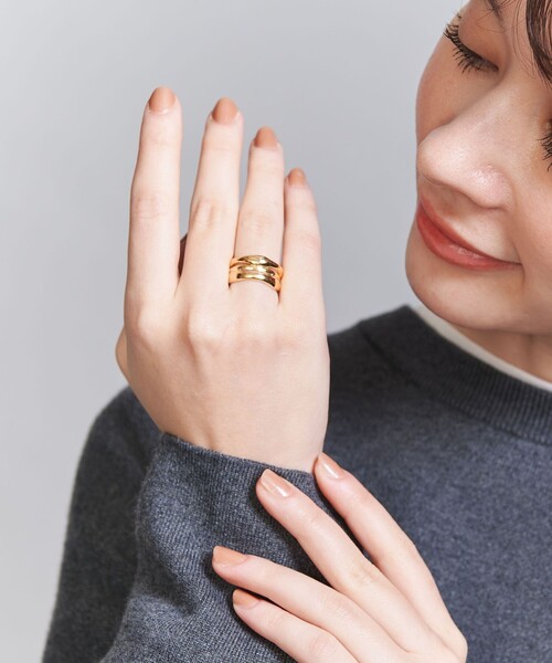 BEAUTY&YOUTH UNITED ARROWS（ビューティーアンドユースユナイテッドアローズ）の「メタル ユニークライン リング（リング・レディース・ゴールド/シルバー・13）」の4枚目の写真