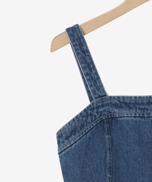 MAJESTIC LEGON（マジェスティックレゴン）の「ベルト付きデニムミニワンピース（ワンピース・レディース・ブルー/サックスブルー・MEDIUM）」の5枚目の写真