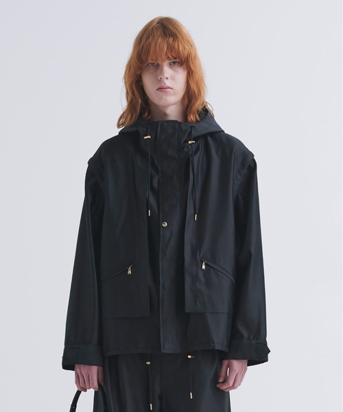 CULLNI(クルニ)の「High Count Silk Blend Twill Removable Sleeves Layered Hooded Coat(マウンテンパーカー・メンズ・ブラック・1/2)」の1枚目の写真