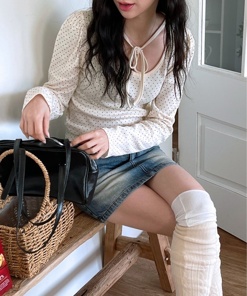 by muni:r（バイ ムニール）の「ドットロングスリーブUネックTシャツ（Tシャツ/カットソー・レディース・ブラック/クリーム・FREE）」の11枚目の写真