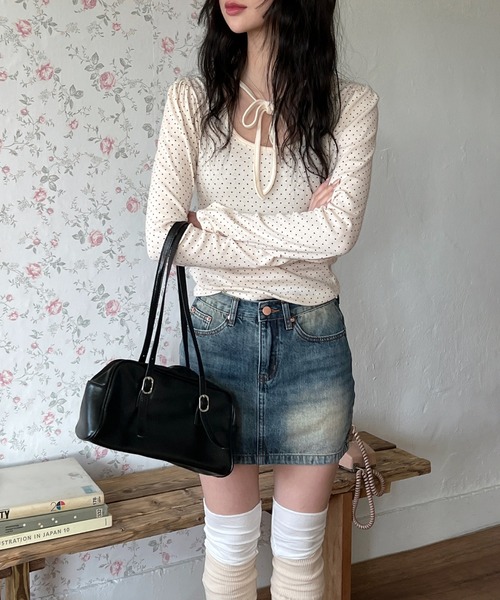 by muni:r（バイ ムニール）の「ドットロングスリーブUネックTシャツ（Tシャツ/カットソー・レディース・ブラック/クリーム・FREE）」の16枚目の写真