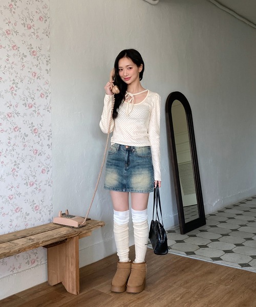 by muni:r（バイ ムニール）の「ドットロングスリーブUネックTシャツ（Tシャツ/カットソー・レディース・ブラック/クリーム・FREE）」の17枚目の写真