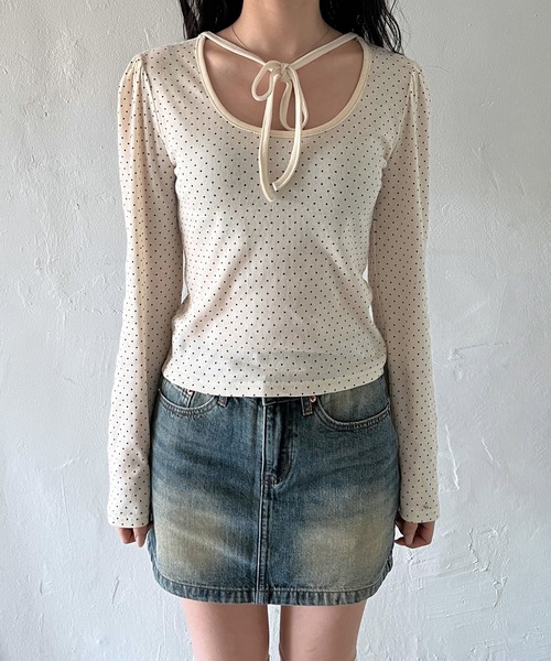 by muni:r（バイ ムニール）の「ドットロングスリーブUネックTシャツ（Tシャツ/カットソー・レディース・ブラック/クリーム・FREE）」の18枚目の写真