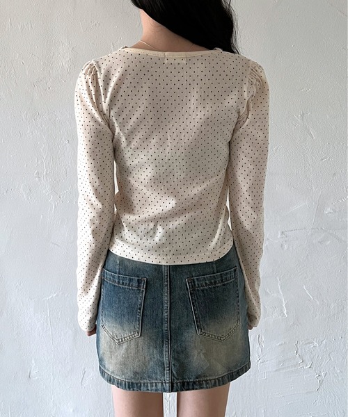 by muni:r（バイ ムニール）の「ドットロングスリーブUネックTシャツ（Tシャツ/カットソー・レディース・ブラック/クリーム・FREE）」の21枚目の写真