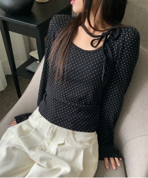 by muni:r（バイ ムニール）の「ドットロングスリーブUネックTシャツ（Tシャツ/カットソー・レディース・ブラック/クリーム・FREE）」の4枚目の写真