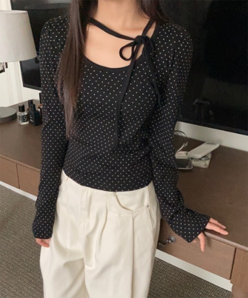 by muni:r（バイ ムニール）の「ドットロングスリーブUネックTシャツ（Tシャツ/カットソー・レディース・ブラック/クリーム・FREE）」の5枚目の写真