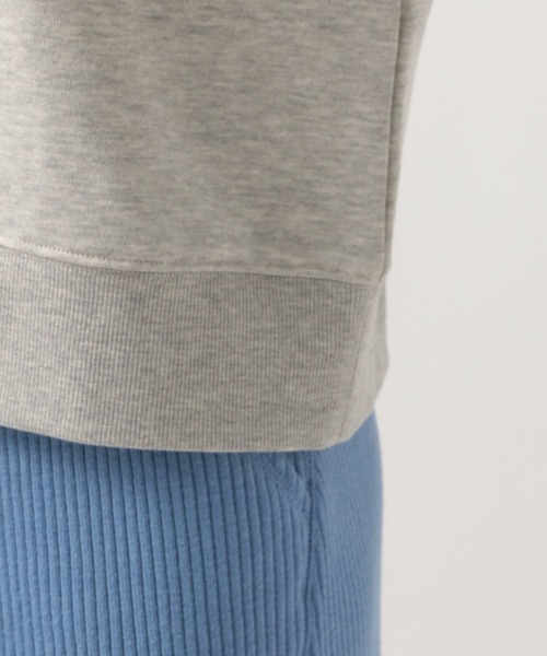 BAYFLOW(ベイフロー)の「フェザースリーブプルオーバー(スウェット・レディース・ブラック/グレー・FREE)」の6枚目の写真