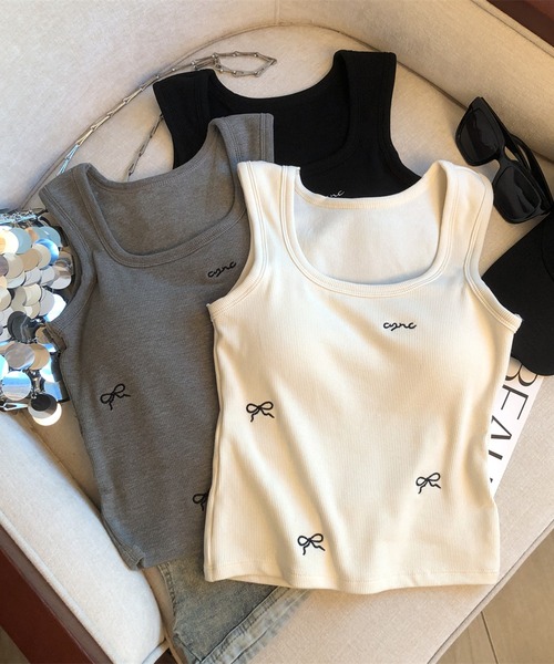 Revo.(レボ)の「【パッド付き】ミニリボン 刺繍 キャミソール タンクトップ ブラトップ(タンクトップ・レディース・アイボリー/ブラック/グレー・FREE)」の4枚目の写真