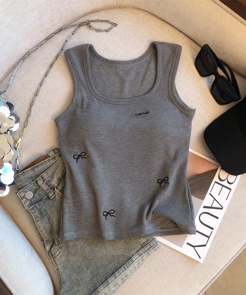 Revo.(レボ)の「【パッド付き】ミニリボン 刺繍 キャミソール タンクトップ ブラトップ(タンクトップ・レディース・アイボリー/ブラック/グレー・FREE)」の8枚目の写真