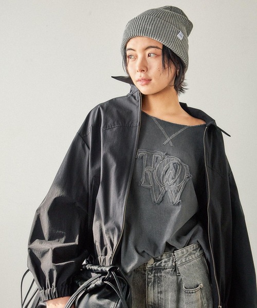 BAYFLOW（ベイフロー）の「[軽量!!シワになりにくい]Ｗジップギャザーブルゾン（ブルゾン・レディース・アイボリー/ブラック・SMALL/MEDIUM）」の6枚目の写真