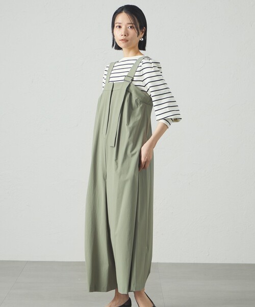 CAST:(キャストコロン)の「【イチオシ/機能性素材】サロペットパンツ(ワンピース・レディース・ブラック/グリーン・M/S)」の2枚目の写真