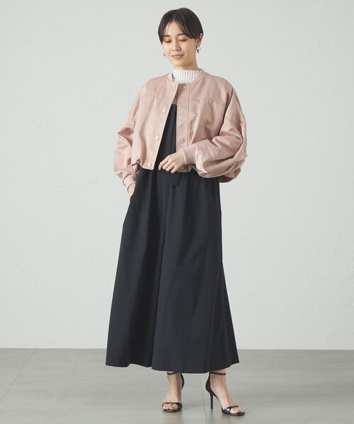 CAST:(キャストコロン)の「【イチオシ/機能性素材】サロペットパンツ(ワンピース・レディース・ブラック/グリーン・M/S)」の5枚目の写真