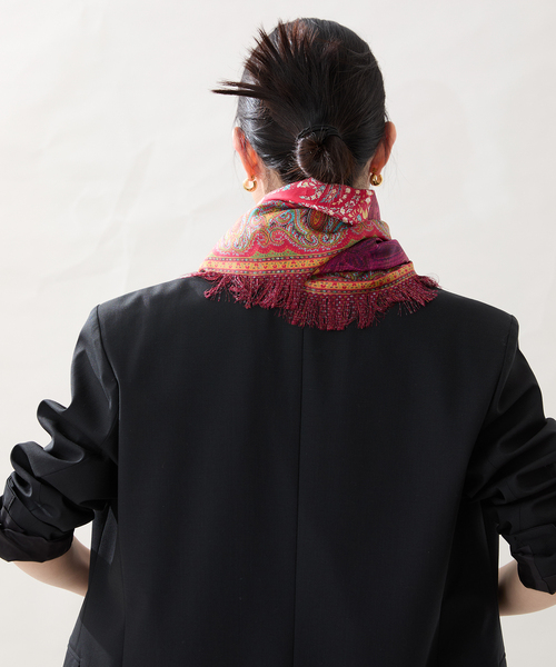 Pierre-Louis Mascia（ピエール・ルイ・マシア）の「PIERRE LOUIS MASCIA （ピエールルイマーシャ）Stole 135x195cm 514324/101（ストール/ショール・レディース・ブルー・FREE）」の3枚目の写真