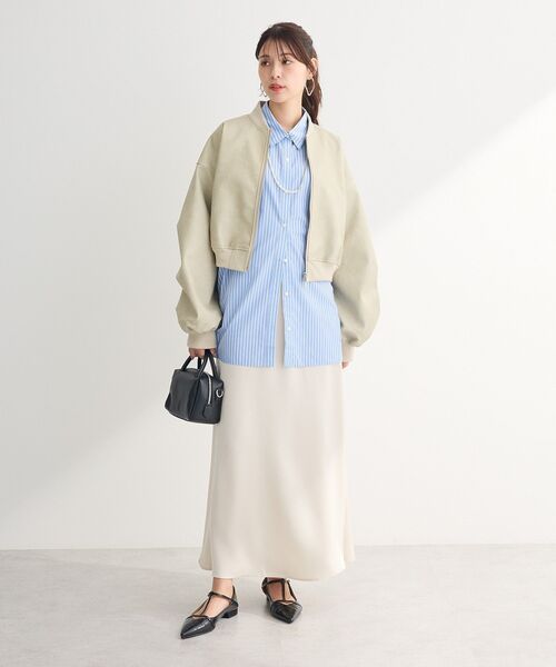 ELENCARE DUE（エレンカーレデュエ）の「・ELENCARE DUE 合皮MA-1ブルゾン（ブルゾン・レディース・アイボリー/ブラック/ブラウン・FREE）」の7枚目の写真