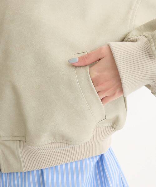 ELENCARE DUE（エレンカーレデュエ）の「・ELENCARE DUE 合皮MA-1ブルゾン（ブルゾン・レディース・アイボリー/ブラック/ブラウン・FREE）」の14枚目の写真