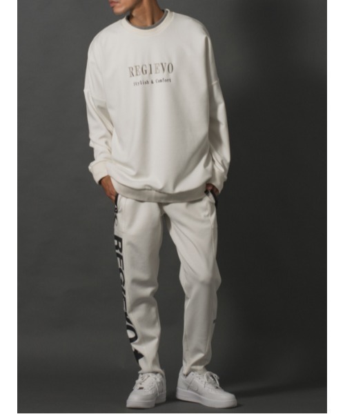 REGIEVO（レジエボ）の「【REGIEVO】サイドロゴプリント / スタイリッシュ ジョガーパンツ（スウェットパンツ・メンズ・オフホワイト/ブラック・X-LARGE/LARGE/MEDIUM）」の3枚目の写真