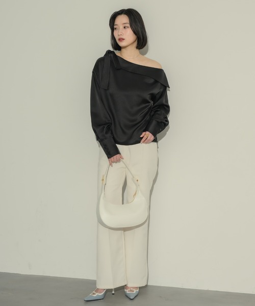 NEUNA(ヌナ)の「バイカラーストラップミュール(パンプス・レディース・アイボリー/ブルー・36/39/38)」の14枚目の写真