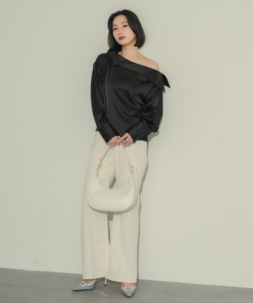 NEUNA(ヌナ)の「バイカラーストラップミュール(パンプス・レディース・アイボリー/ブルー・36/39/38)」の17枚目の写真