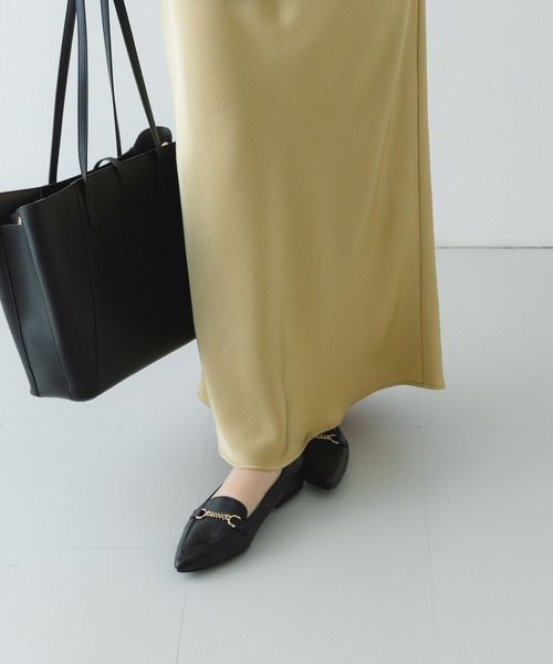 RODE SKO（ロデスコ）の「『MADE IN JAPAN』プチチェーンフラットシューズ（ローファー・レディース・ライトグレー/ホワイト/ブラック・36/37/38）」の12枚目の写真