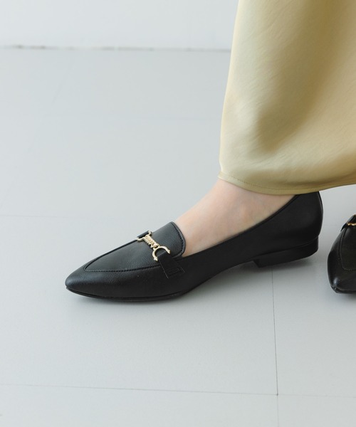 RODE SKO（ロデスコ）の「『MADE IN JAPAN』プチチェーンフラットシューズ（ローファー・レディース・ライトグレー/ホワイト/ブラック・36/37/38）」の14枚目の写真