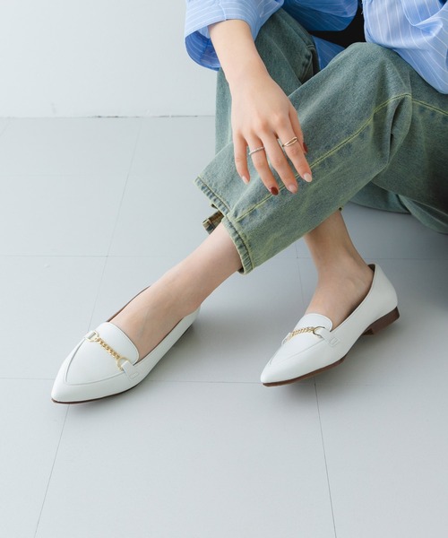 RODE SKO（ロデスコ）の「『MADE IN JAPAN』プチチェーンフラットシューズ（ローファー・レディース・ライトグレー/ホワイト/ブラック・36/37/38）」の18枚目の写真