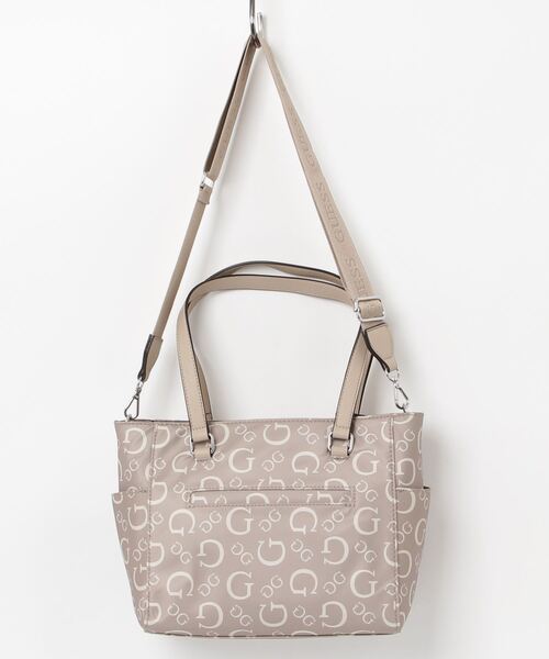 Guess(ゲス)の「MADIX Tote トートバッグ(トートバッグ・レディース・キャメル・ONE SIZE)」の14枚目の写真