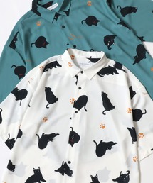 【美品】トクコプルミエヴォル 猫　犬　ブラウス　シャツ　ネコ　動物　動物柄 美品】トクコプルミエヴォル 猫 犬 ブラウス シャツ ネコ 動物