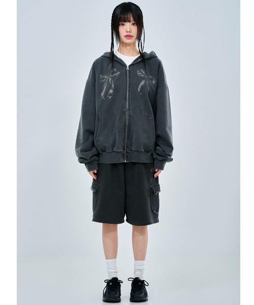 ACOVER(オコボ)の「A'GEM/9 × .kom 『ACOVER/オコボ』 Ribbon Club Pigment Hood Zip-Up/リボンクラブピグメントフードジップアップ(パーカー・レディース・チャコールグレー・FREE)」の4枚目の写真