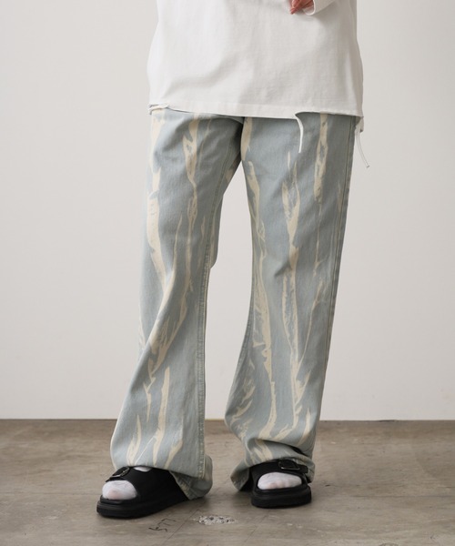 ROOPTOKYO(ループトウキョウ)の「Washed Flared Denim Pants / ウォッシュ加工 フレアデニムパンツ ブリーチ加工(デニムパンツ・メンズ・ブルー/イエロー/ブラック/ライトブルー・M/L)」の6枚目の写真