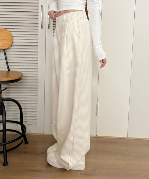新品　Belt Pleat Wide Slacks ホワイト 新品Belt Pleat Wide Slacks ホワイト