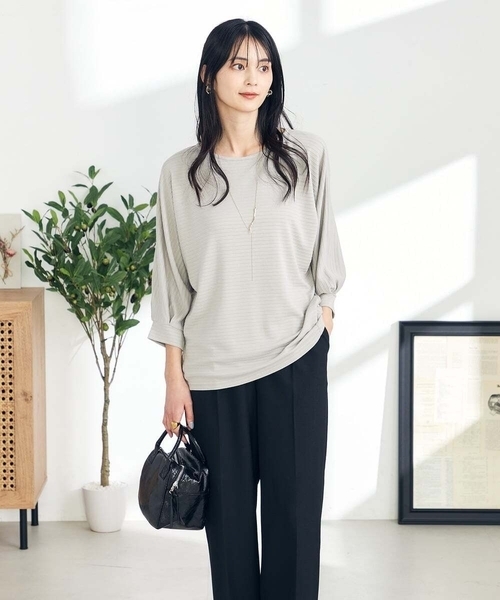 a.v.v(アーヴェヴェ)の「メタリックボックスショルダー(ショルダーバッグ・レディース・シルバー/ブラック/ゴールド・38)」の6枚目の写真
