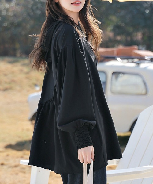 TeddyShop（テディショップ）の「【UVカット率 99%以上/接触冷感/大きいサイズ有】レディース水着 ぽわん袖が可愛い。長袖フード付きハイネックフレアラッシュパーカー 水陸両用 水着体型カバー（ラッシュガード・レディース・チャコールグレー/ホワイト/ブラック/カーキ・LL/L/S/M）」の18枚目の写真