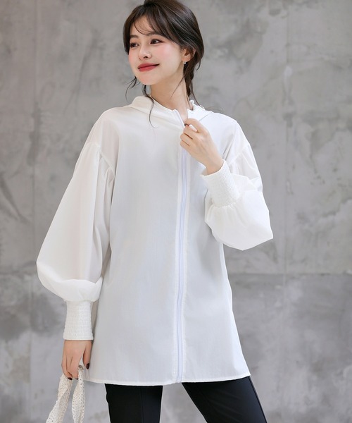 TeddyShop（テディショップ）の「【UVカット率 99%以上/接触冷感/大きいサイズ有】レディース水着 ぽわん袖が可愛い。長袖フード付きハイネックフレアラッシュパーカー 水陸両用 水着体型カバー（ラッシュガード・レディース・チャコールグレー/ホワイト/ブラック/カーキ・LL/L/S/M）」の6枚目の写真