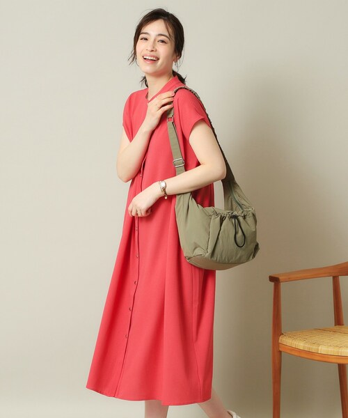 ITS'DEMO（イッツデモ）の「【UVケア／吸水速乾／洗濯機OK／冷感】麻調合繊前開きワンピース＜ラク服シリーズ＞（ワンピース・レディース・レッド系/ピンク系その他/ブルー/ネイビー・00）」の7枚目の写真