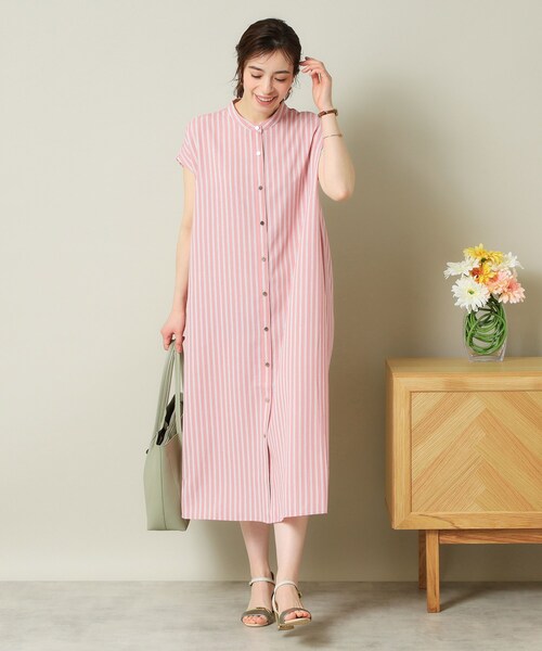 ITS'DEMO（イッツデモ）の「【UVケア／吸水速乾／洗濯機OK／冷感】麻調合繊前開きワンピース＜ラク服シリーズ＞（ワンピース・レディース・レッド系/ピンク系その他/ブルー/ネイビー・00）」の20枚目の写真